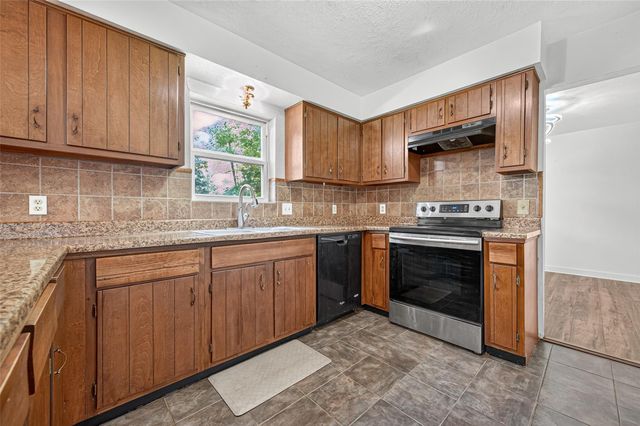 25634 Chestnut Lane, Splendora, TX 77372