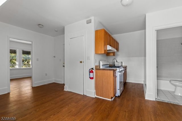 53 Rose Ter, Newark City, NJ 07108