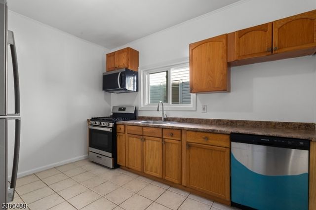 53 Rose Ter, Newark City, NJ 07108