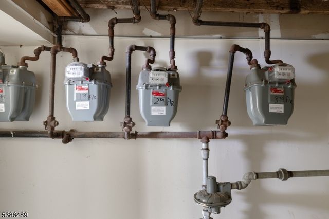 53 Rose Ter, Newark City, NJ 07108