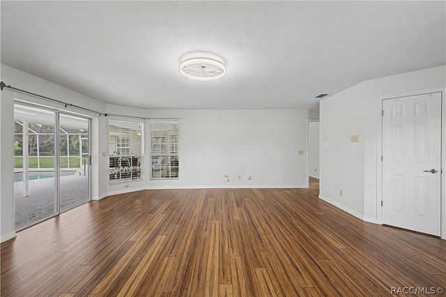1154 E Triple Crown Loop, Hernando, FL 34442