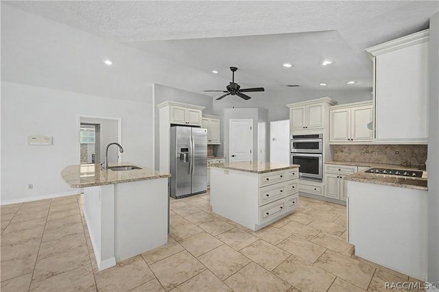 1154 E Triple Crown Loop, Hernando, FL 34442