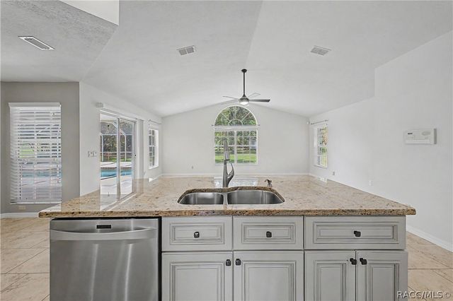 1154 E Triple Crown Loop, Hernando, FL 34442