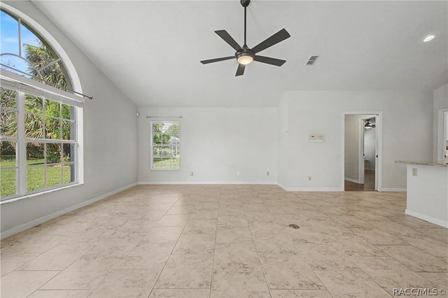 1154 E Triple Crown Loop, Hernando, FL 34442