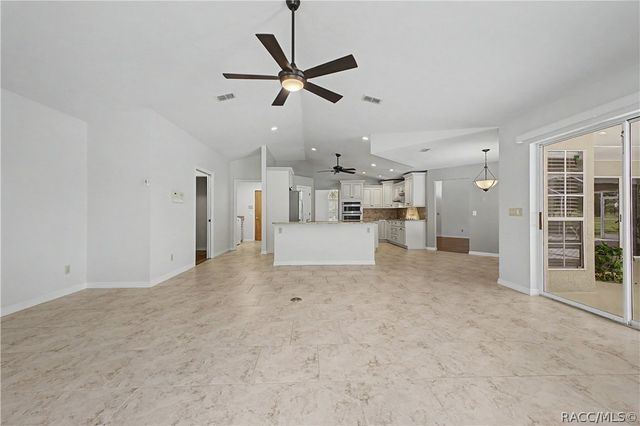 1154 E Triple Crown Loop, Hernando, FL 34442