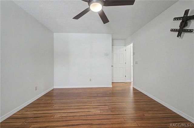 1154 E Triple Crown Loop, Hernando, FL 34442