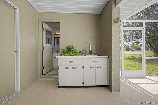 1154 E Triple Crown Loop, Hernando, FL 34442