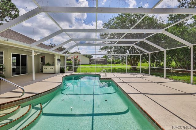 1154 E Triple Crown Loop, Hernando, FL 34442