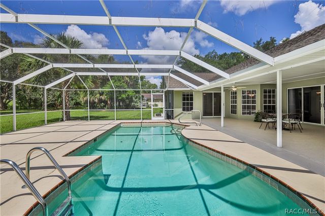 1154 E Triple Crown Loop, Hernando, FL 34442