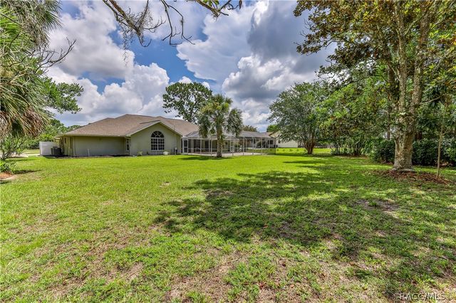 1154 E Triple Crown Loop, Hernando, FL 34442