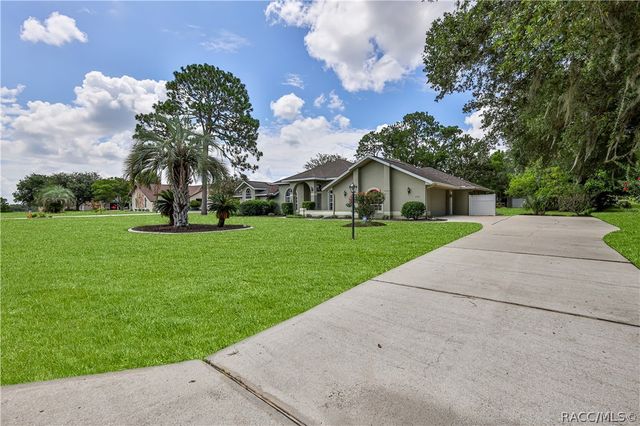 1154 E Triple Crown Loop, Hernando, FL 34442