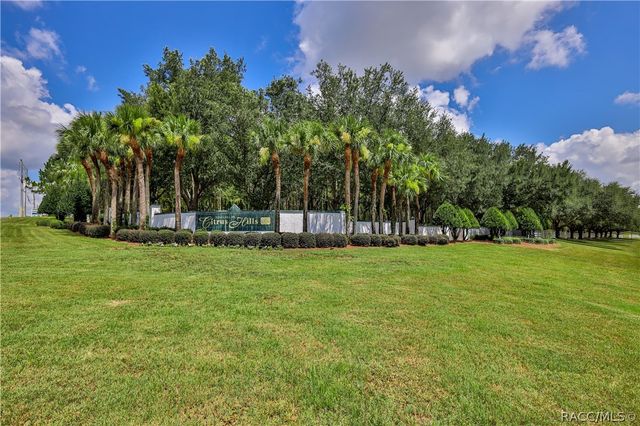 1154 E Triple Crown Loop, Hernando, FL 34442
