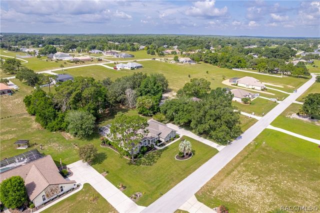 1154 E Triple Crown Loop, Hernando, FL 34442