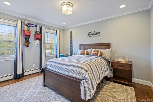 172 Burtis Lane, Syosset, NY 11791