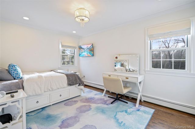 172 Burtis Lane, Syosset, NY 11791