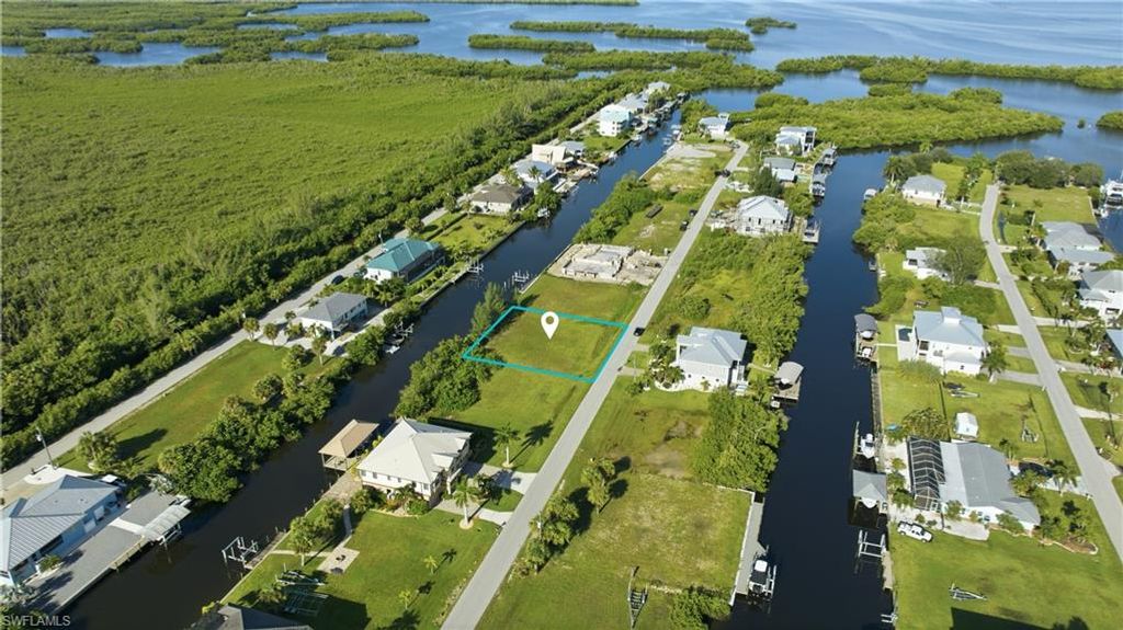 24239 Blackbeard BLVD, PUNTA GORDA, FL 33955 — exterior