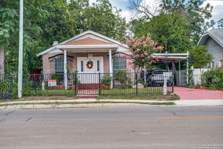 2431 E Houston St., San Antonio, TX 78202