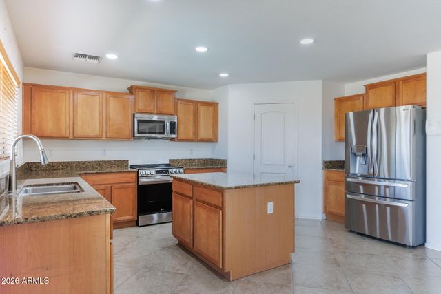 940 W ELIZABETH Way, Coolidge, AZ 85128