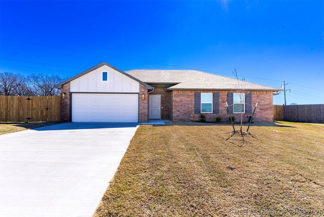 15027 S Poplar Place, Glenpool, OK 74033
