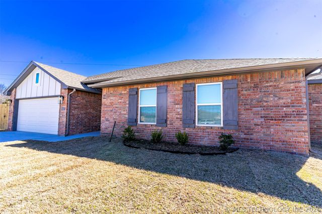 15027 S Poplar Place, Glenpool, OK 74033