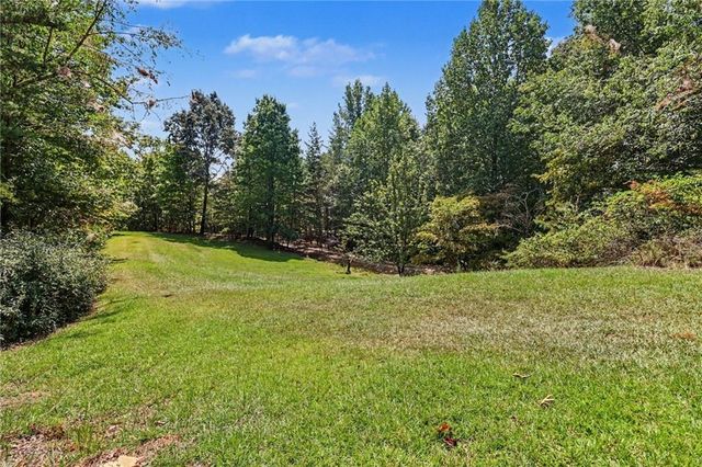 825 Satterfield Road, Cleveland, GA 30528