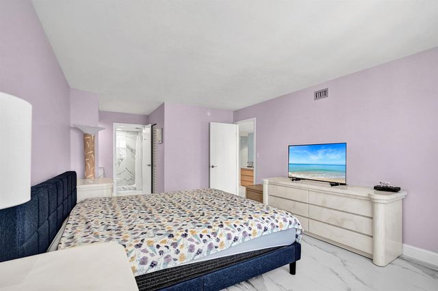 1010 S Ocean Boulevard 2009, Pompano Beach, FL 33062