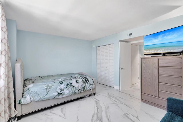 1010 S Ocean Boulevard 2009, Pompano Beach, FL 33062