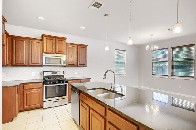 5212 Ingersoll LN, Austin, TX 78744