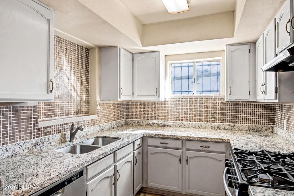 3249 E 25th Street, Tucson, AZ 85713