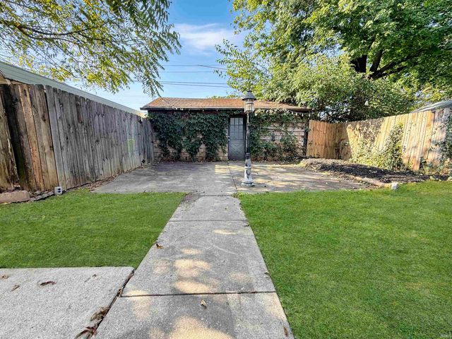 2127 E Eichel Avenue, Evansville, IN 47711