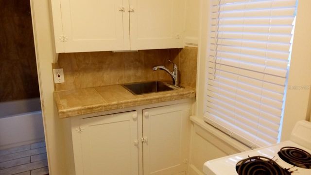 316 11TH AVENUE, St Petersburg, FL 33701