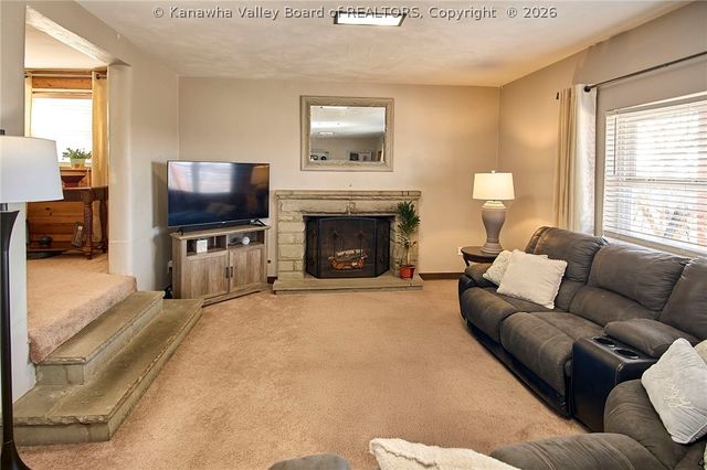 1555 Summit Drive, Charleston, WV 25302