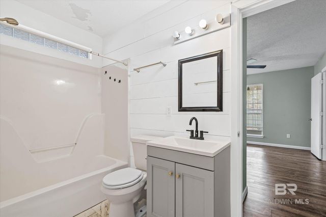 600 E 23rd Avenue, Gulf Shores, AL 36542