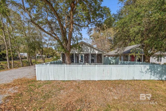 600 E 23rd Avenue, Gulf Shores, AL 36542