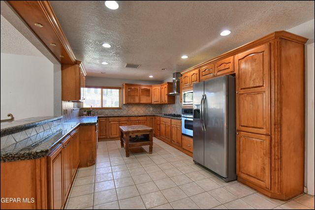 6840 Granero Drive, El Paso, TX 79912