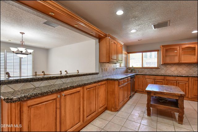 6840 Granero Drive, El Paso, TX 79912