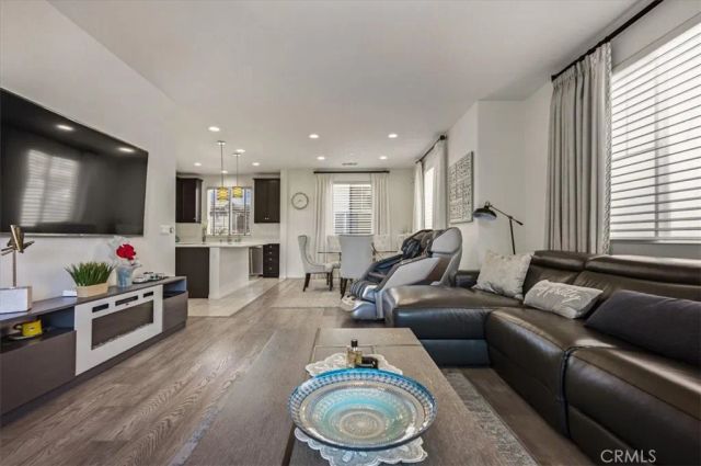 786 Plum 108, Pomona, CA 91767