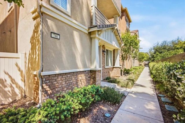 786 Plum 108, Pomona, CA 91767