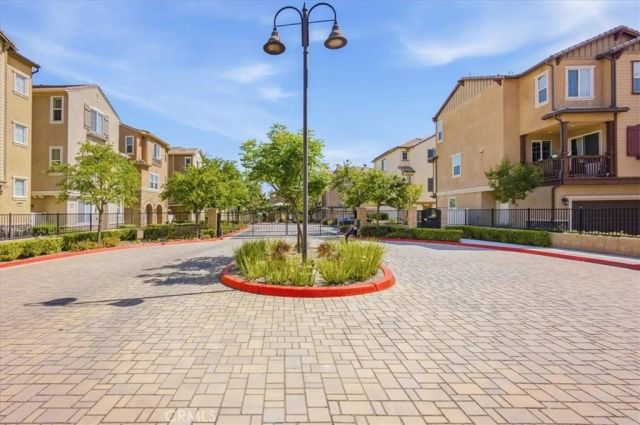 786 Plum 108, Pomona, CA 91767