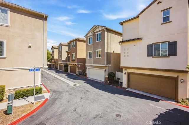 786 Plum 108, Pomona, CA 91767