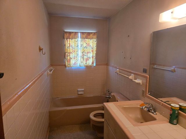 2935 Monroe, Longview, TX 75602