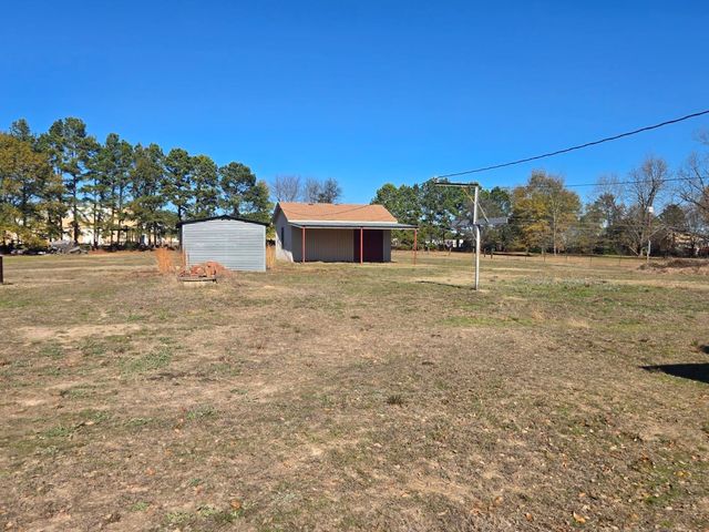 2935 Monroe, Longview, TX 75602