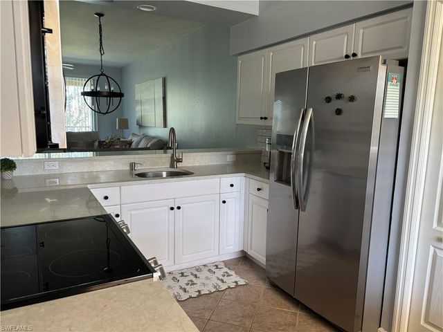 2740 Cypress Trace CIR 2723, Naples, FL 34119