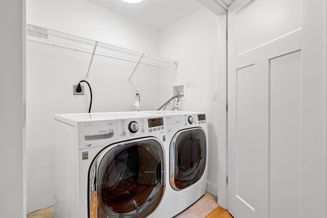 17 Vernon St 17, Newton, MA 02458