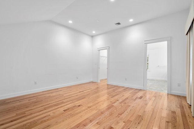 17 Vernon St 17, Newton, MA 02458