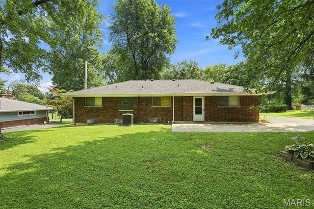 1329 Coburg Lands Drive, Bellefontaine Nghbrs, MO 63137