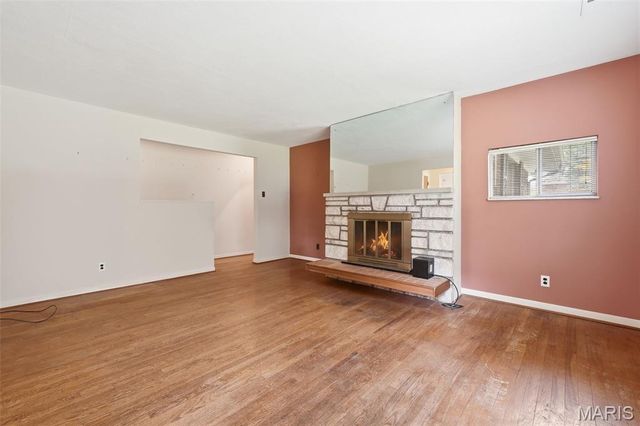 1329 Coburg Lands Drive, Bellefontaine Nghbrs, MO 63137