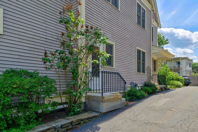 33 Sedgwick Street 33, Boston, MA 02130