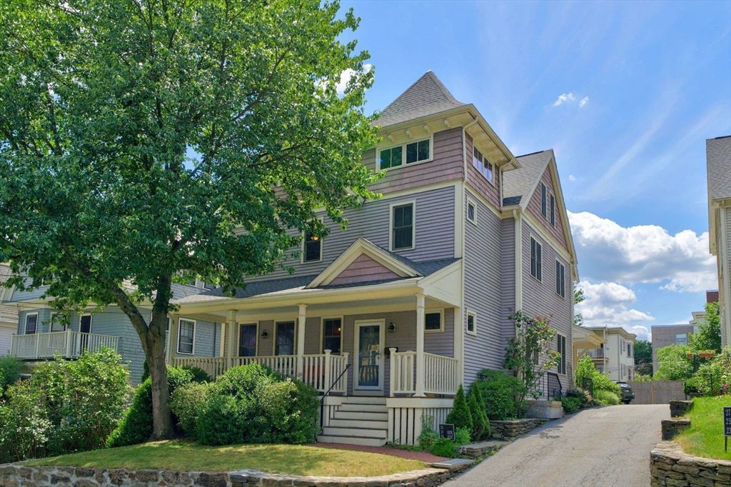 33 Sedgwick Street 33, Boston, MA 02130