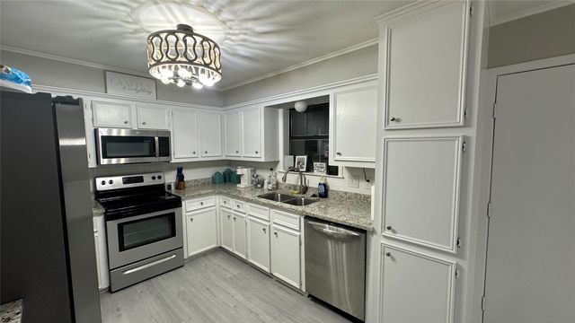 806 Crestline Drive, Mexia, TX 76667